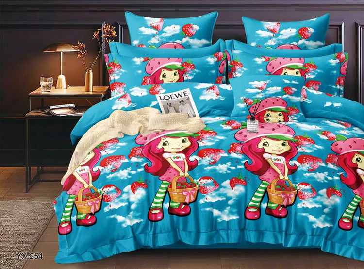 دختر توت فرنگی