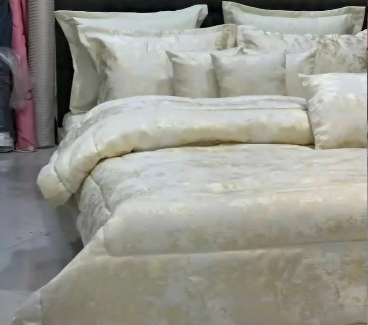 کرم طلایی شماره ۵