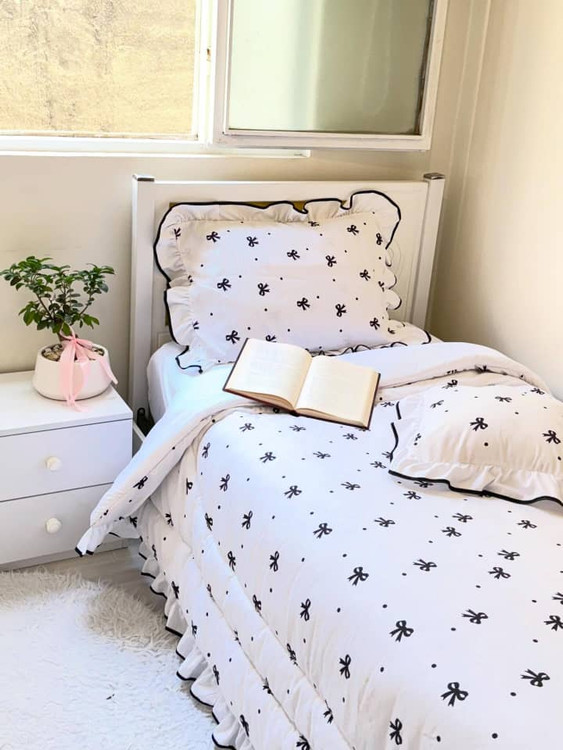 روتختی چیندار طرح پاپیونی زمینه سفید